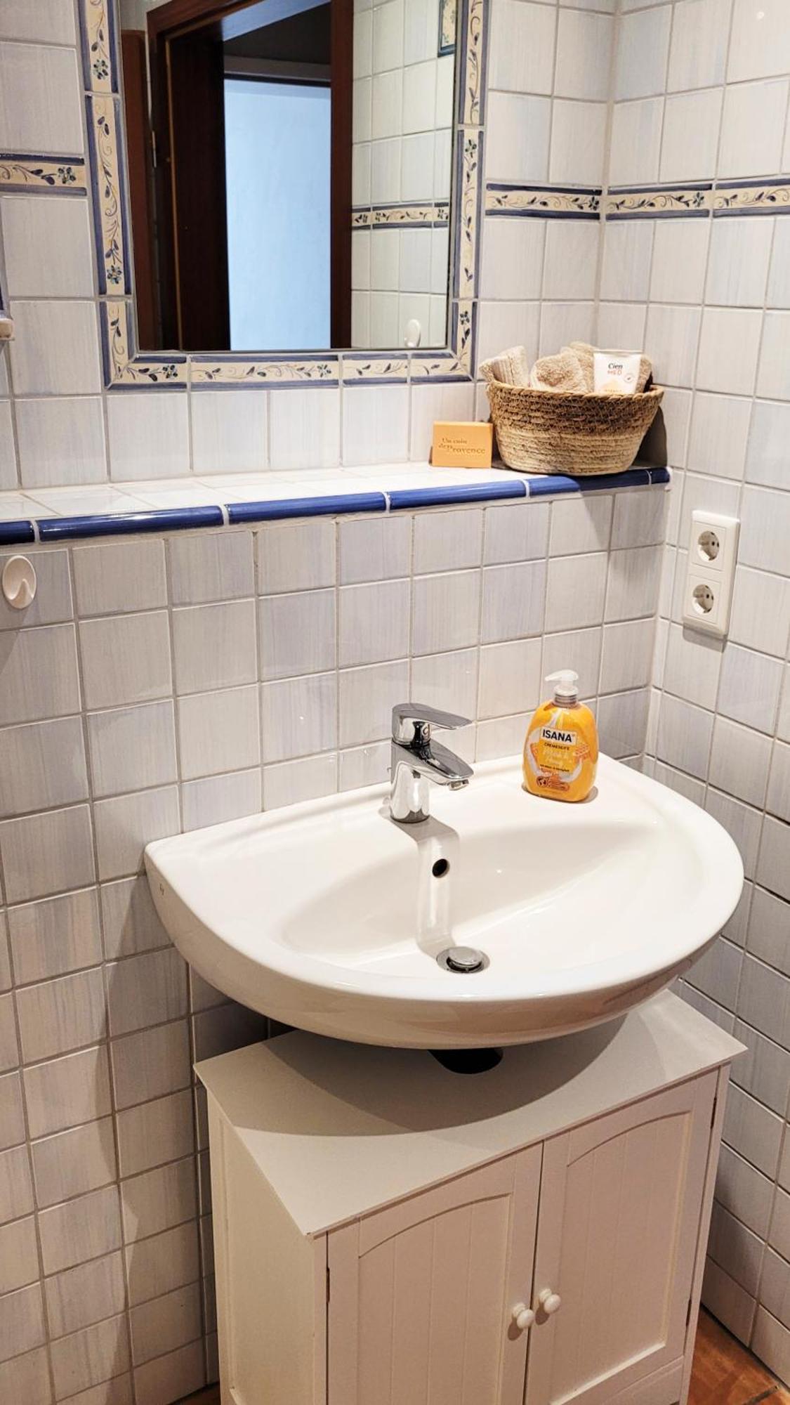 Ostenfeld  Modernes 1-Zimmer-Apartment Mit Galerie-Schlafkoje Im Skandinavischen Stil מראה חיצוני תמונה