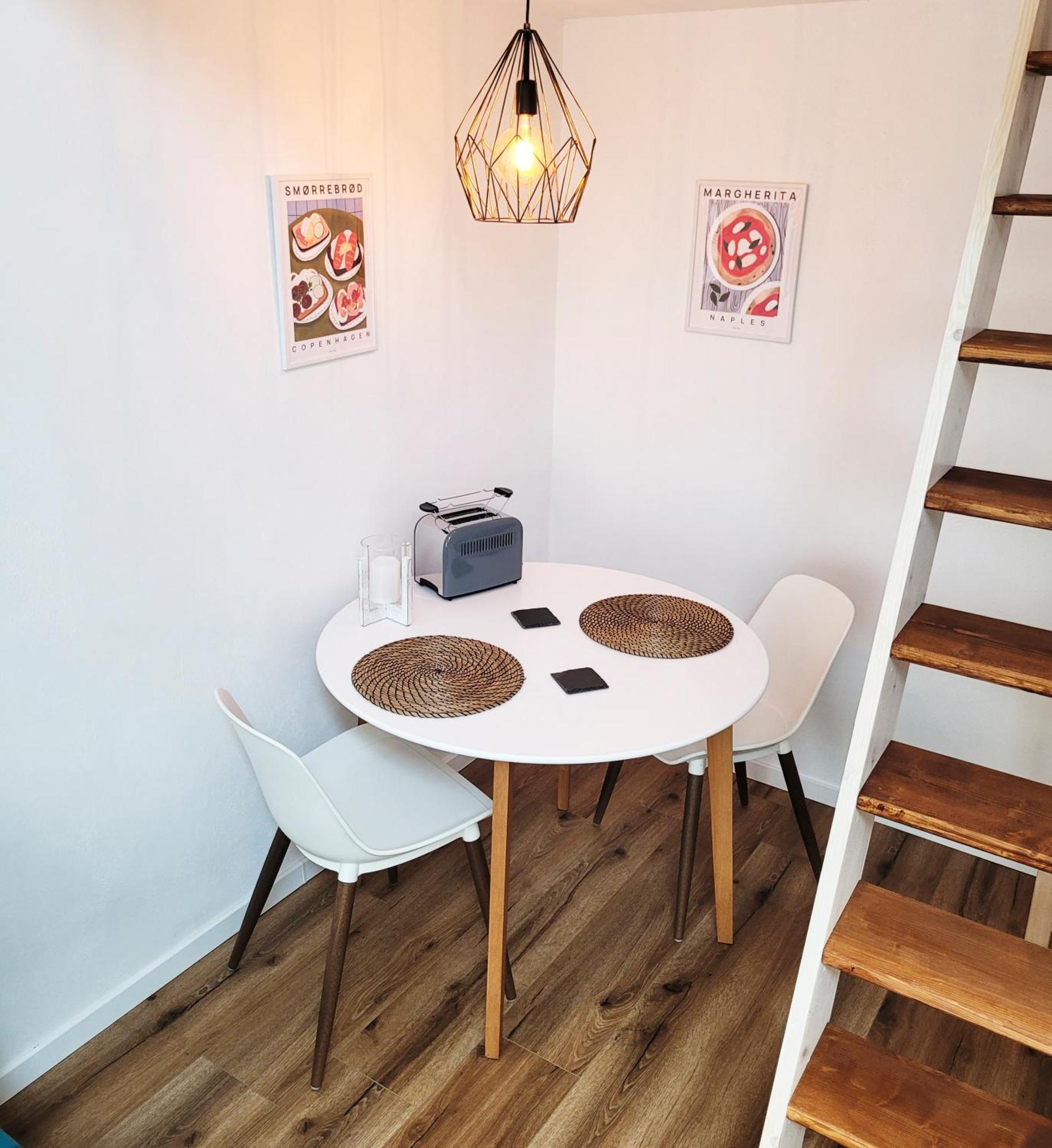 Ostenfeld  Modernes 1-Zimmer-Apartment Mit Galerie-Schlafkoje Im Skandinavischen Stil מראה חיצוני תמונה